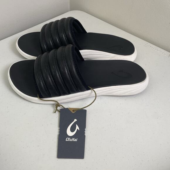 OluKai Men’s Size 13 Sandals New Komo Slides Black White Slip On Cushion - Picture 1 of 9